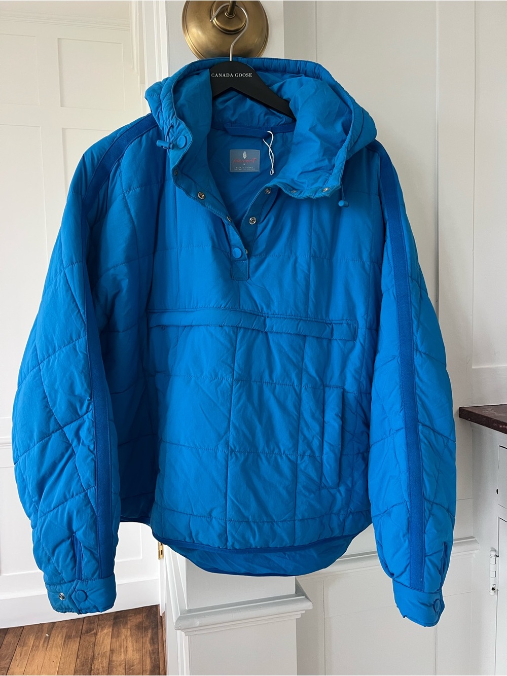 Free People Movement Womenās Vibrant Blue Quilted Hooded Pullover Jacket
